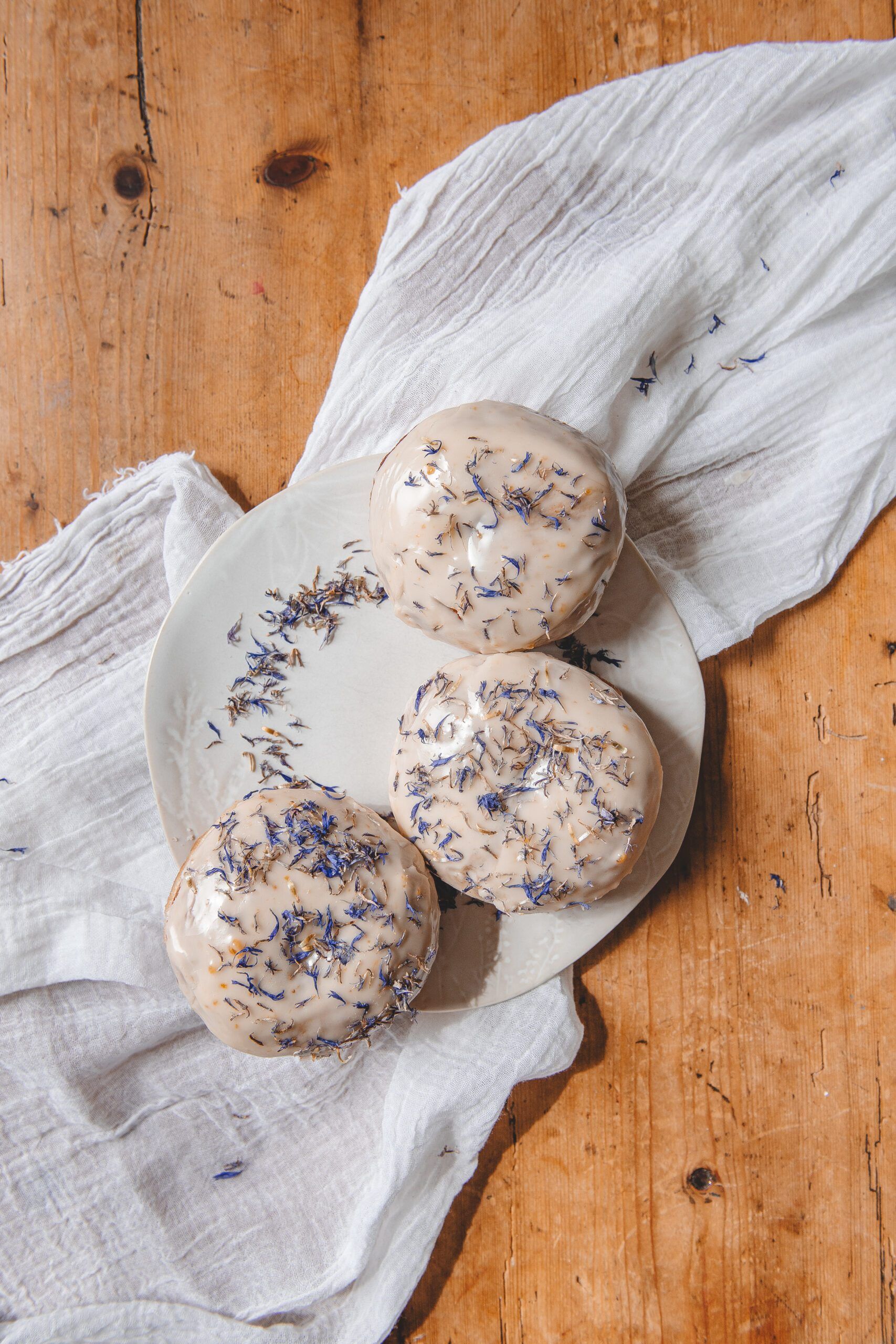 Earl grey, cardamon & orange glazed Doughnut