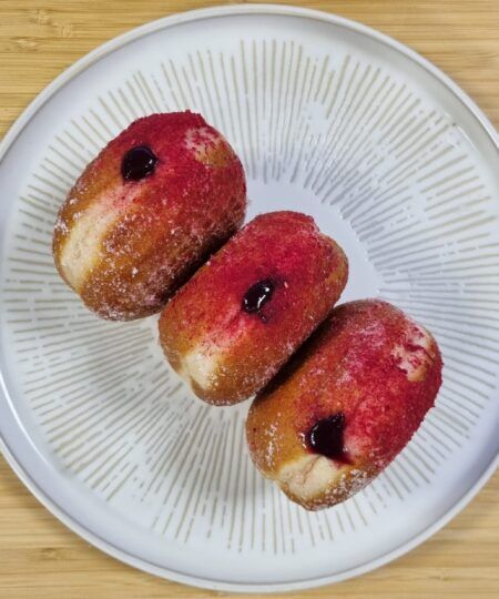 Cherry Jam Doughnut (ve)